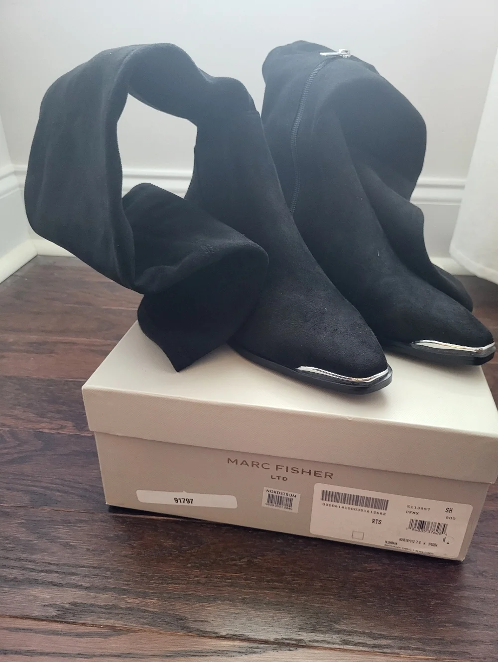 Marc Fisher timeless black